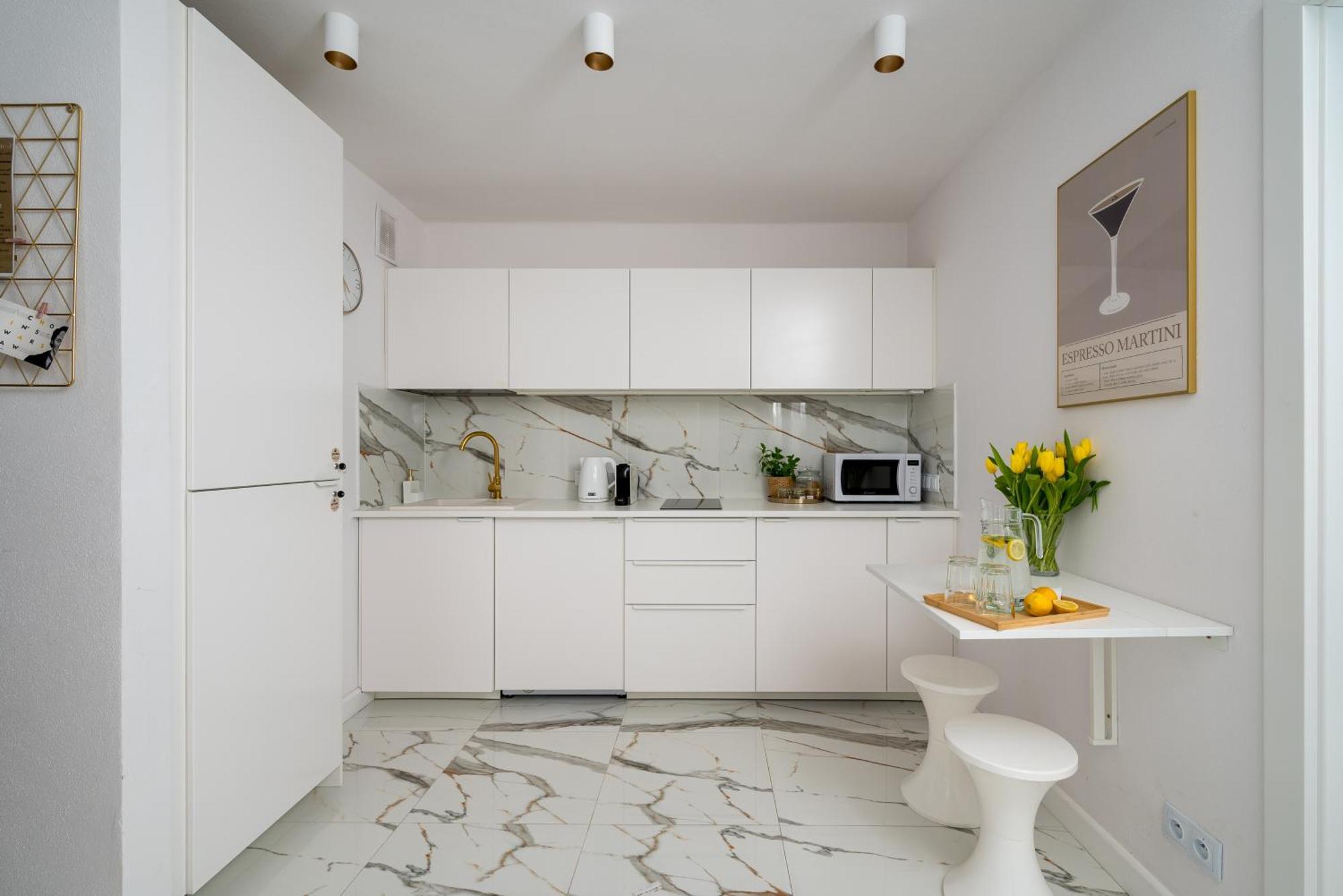 Gold Premium Central Suite 950 M To Central Station Parking Varsovie Extérieur photo