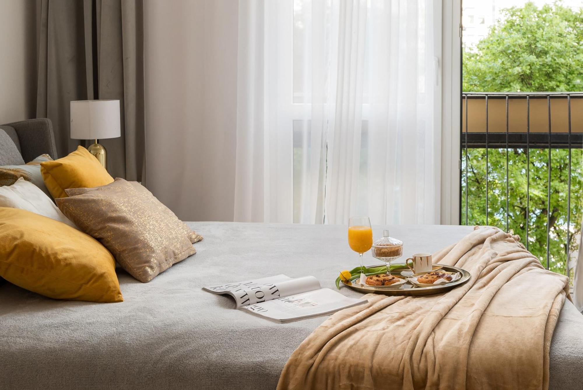 Gold Premium Central Suite 950 M To Central Station Parking Varsovie Extérieur photo